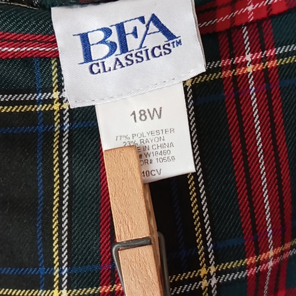 Skirt - Picture 2 of 8